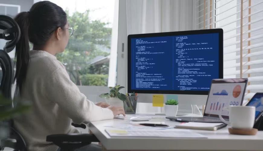 仲巴县企业数字化解决方案：机器学习赋能商业模式升级的核心路径